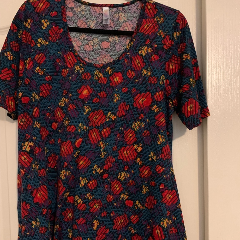 Red floral perfect T